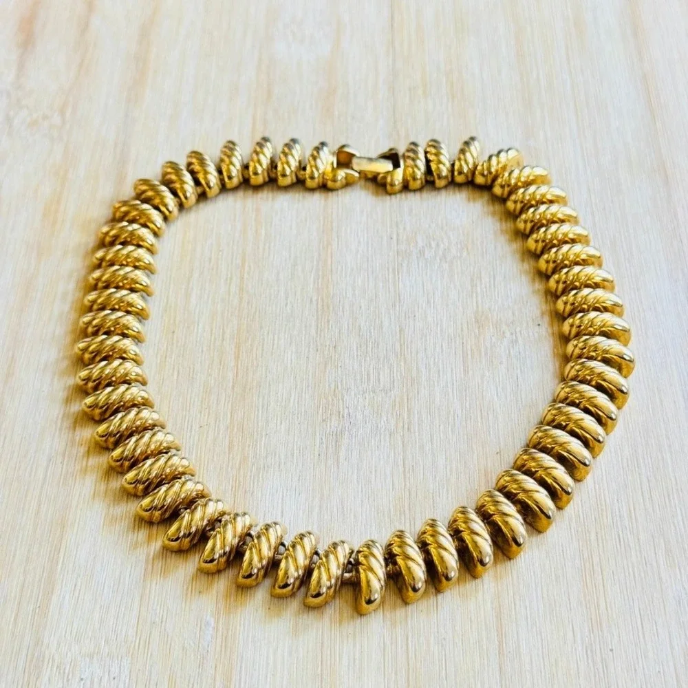 Erwin Pearl Ribbed Curved Link Collar Necklace VTG Statement Elegant Gold Plated